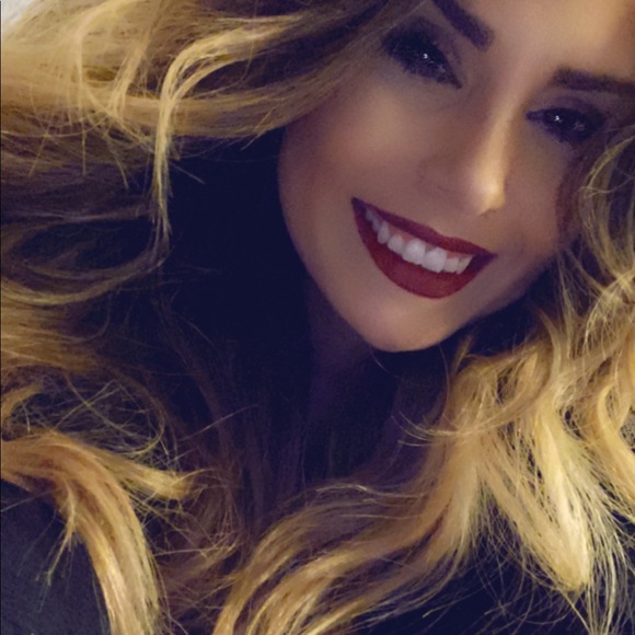 𝑴𝑨𝑹𝑻𝑰𝑲𝑨 ♡ - Picture 2 of 3